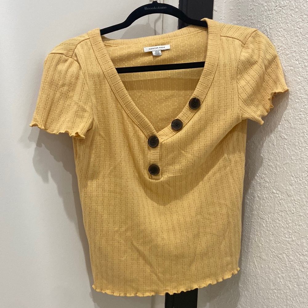 American Eagle Women crop top